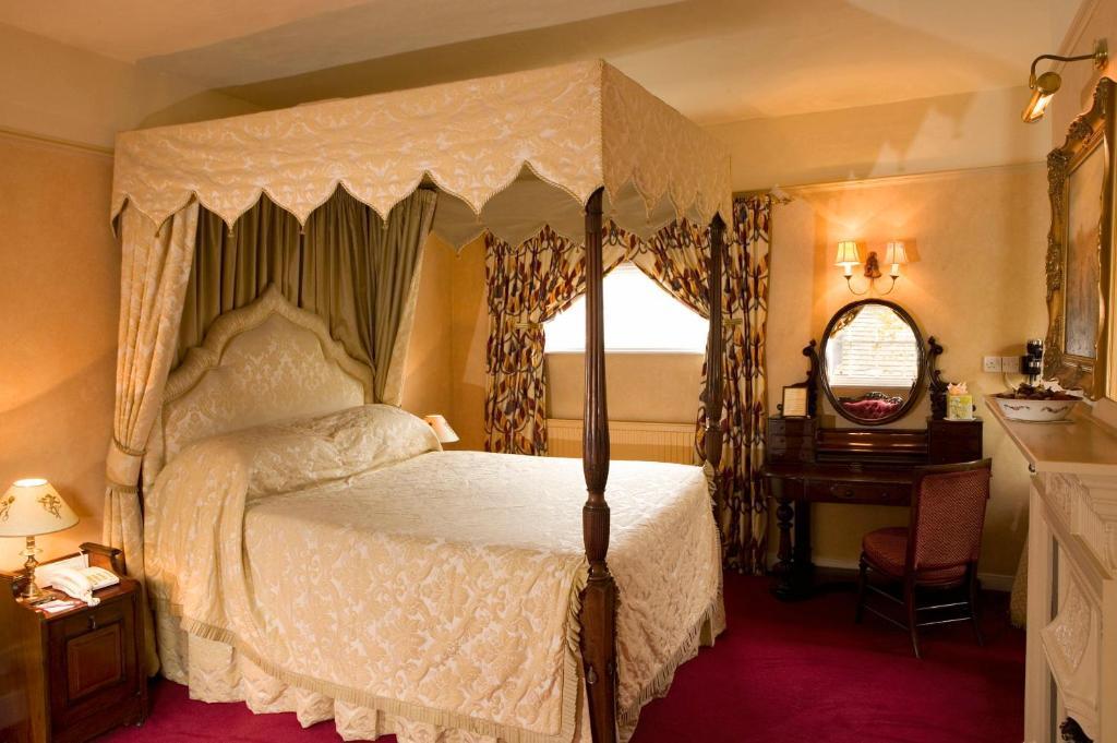 Ravenwood Hall Hotel Bury St. Edmunds Exteriér fotografie